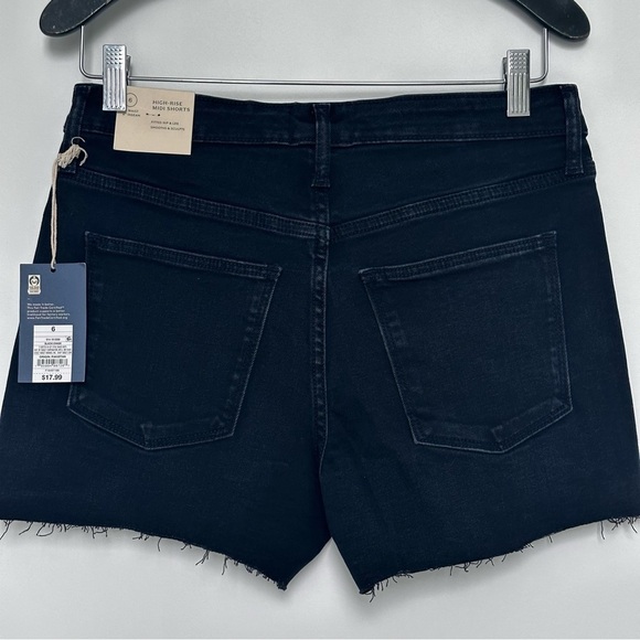 Black high waisted denim shorts - Picture 3 of 5